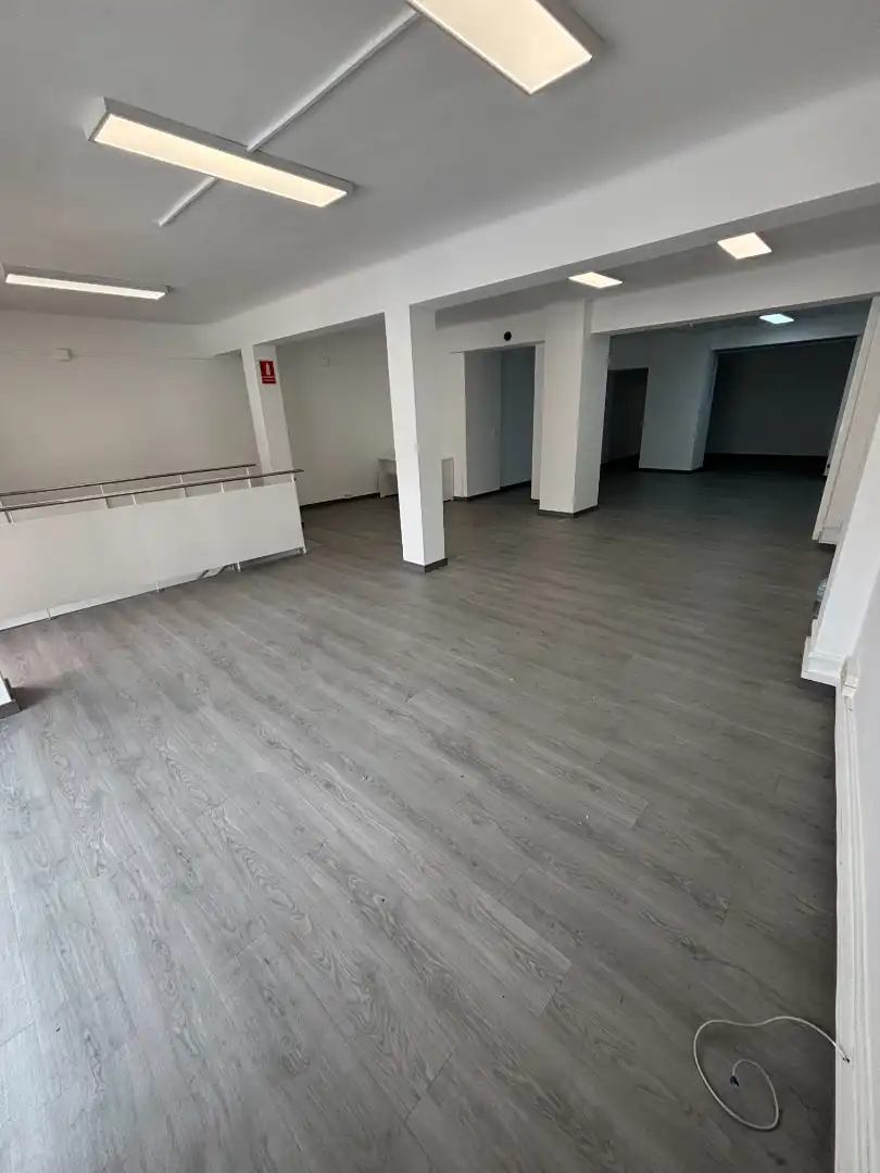 Oficina de lloguer a Avinguda de Martí Pujol 123, imagen 4