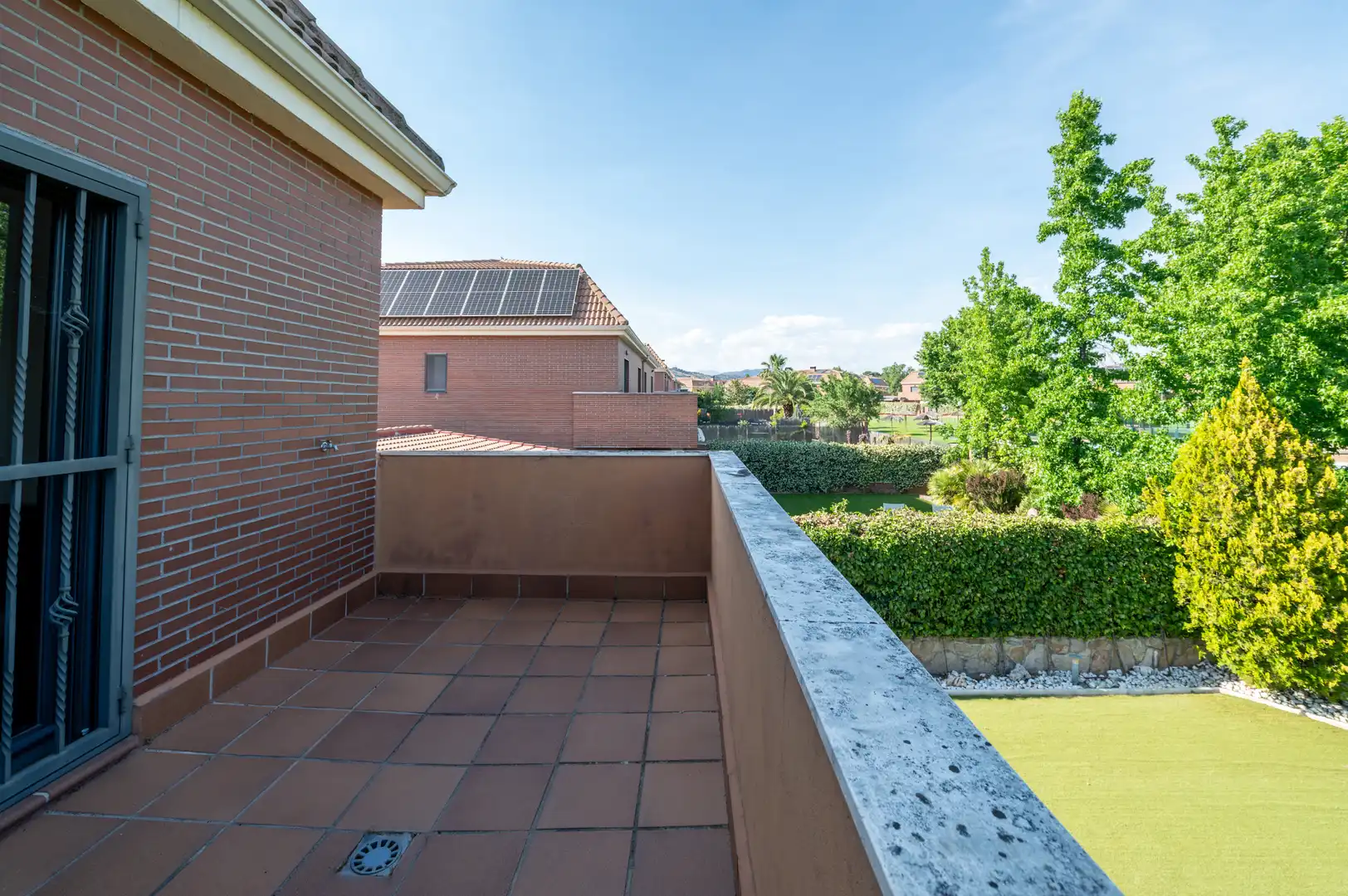 Terrassa de Casa o xalet en venda en Las Rozas de Madrid amb Aire condicionat, Calefacció i Jardí privat