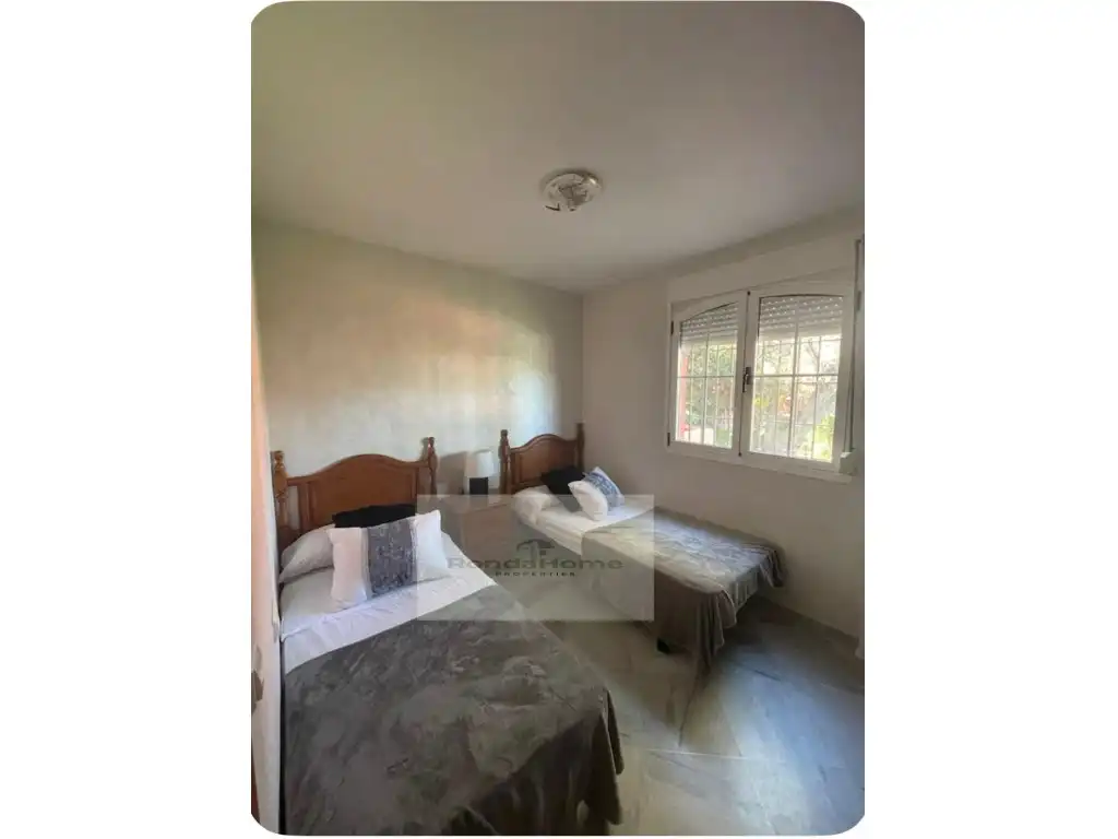 Bedroom of Flat for rent in Marbella  with Terrace and Swimming Pool