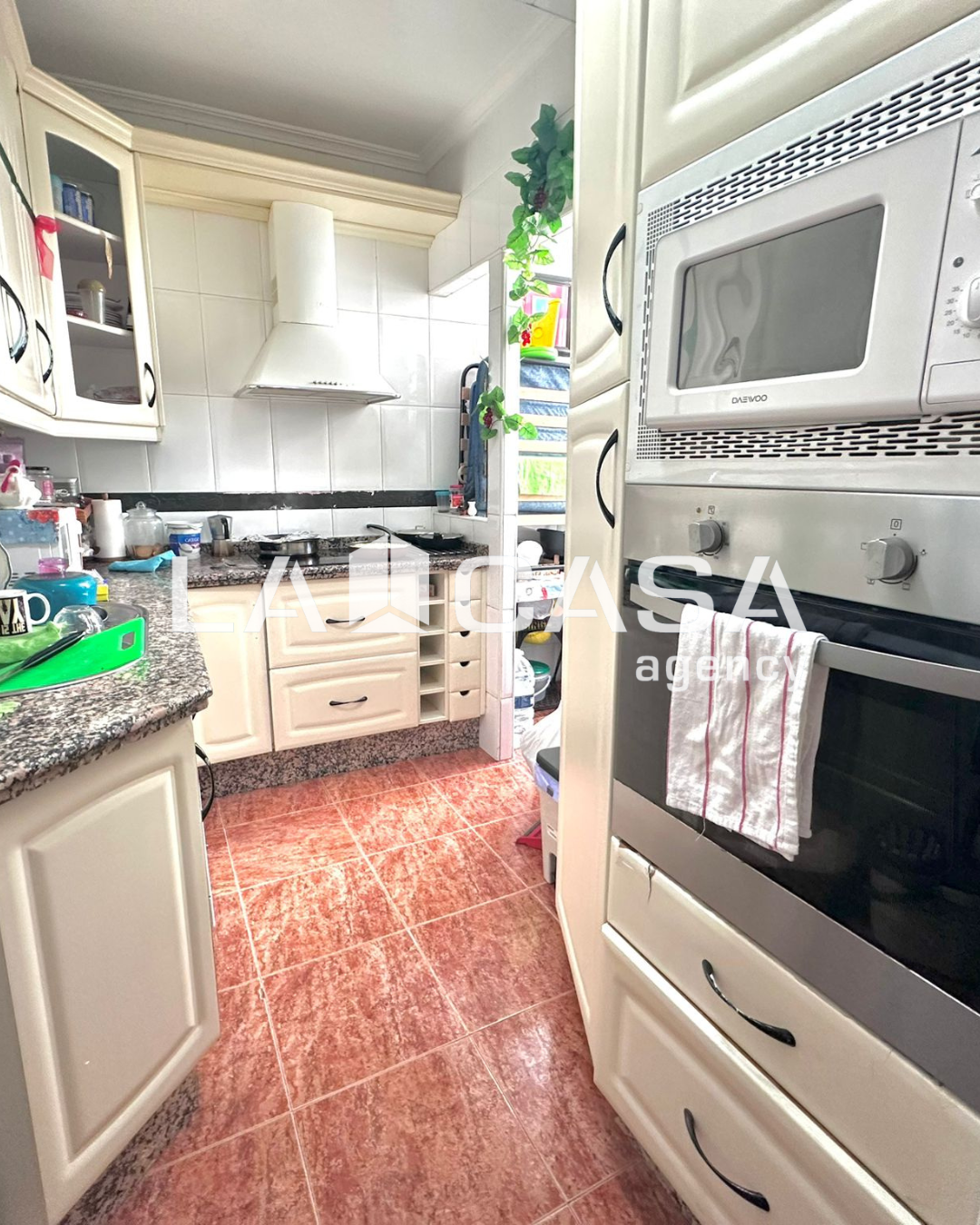 Kitchen of Flat for sale in  Sevilla Capital  with Terrace