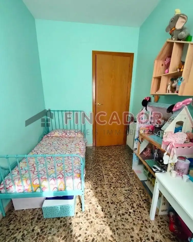 Dormitori de Pis en venda en Terrassa amb Aire condicionat, Calefacció i Parquet