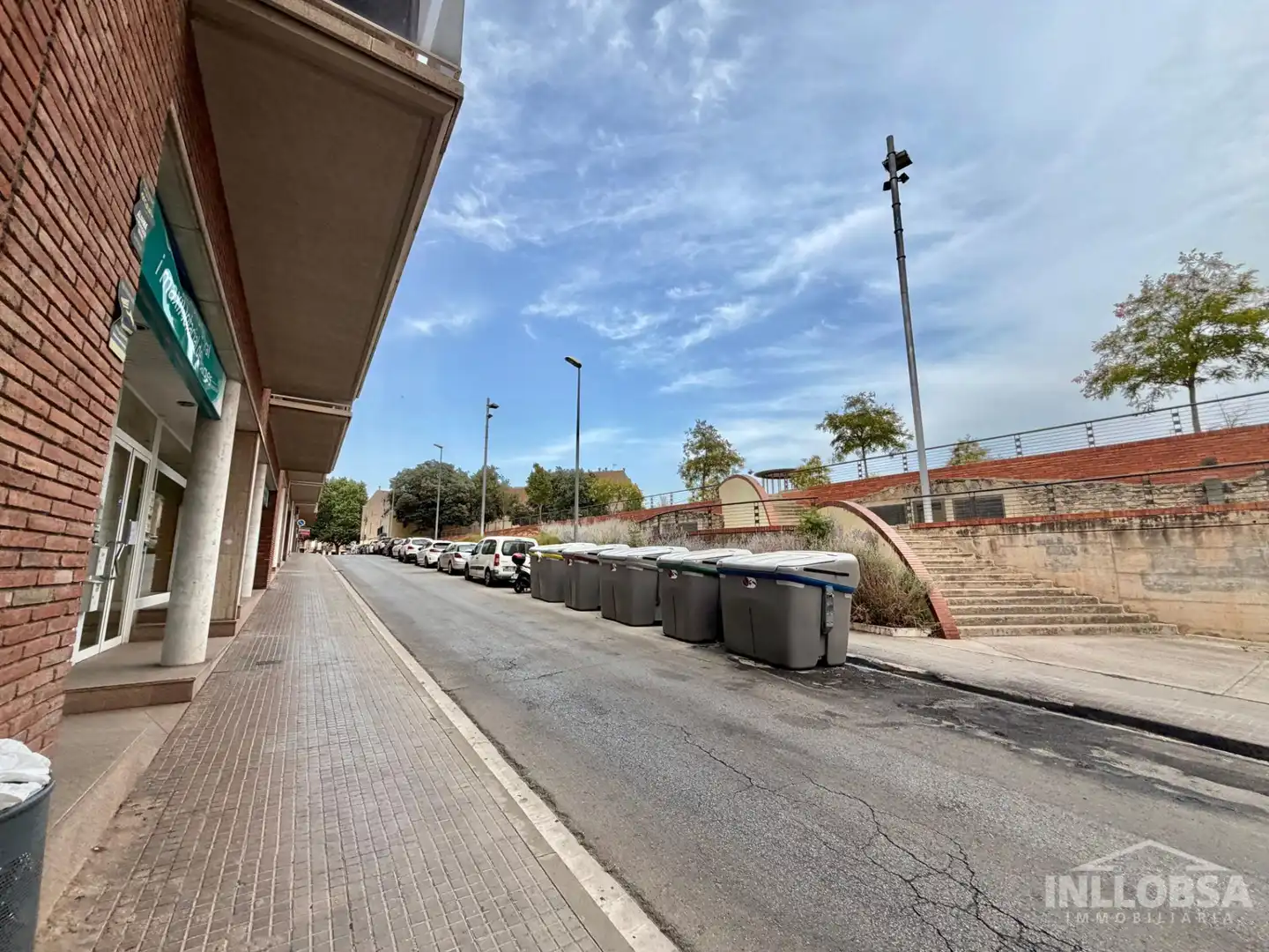 Vista exterior de Oficina en venda en Manresa