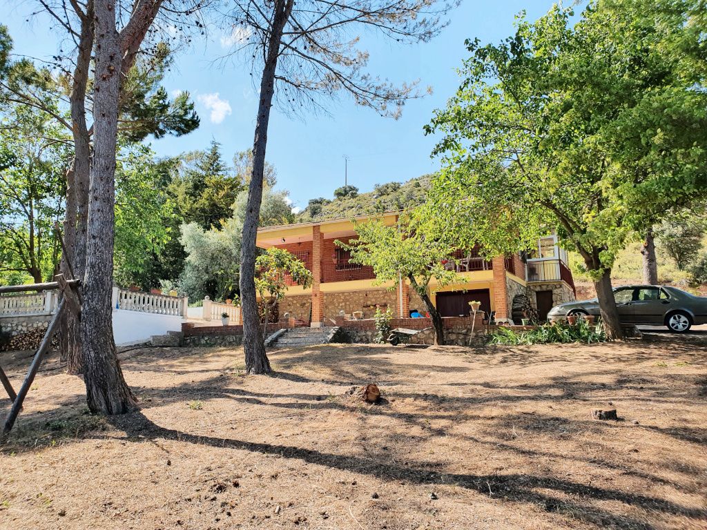 Jardí de Casa o xalet en venda en Escariche amb Terrassa, Piscina i Moblat