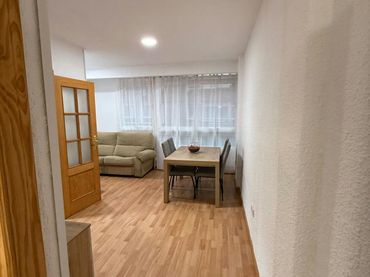 Flat with lift to rent in C/ del General Bonanza
