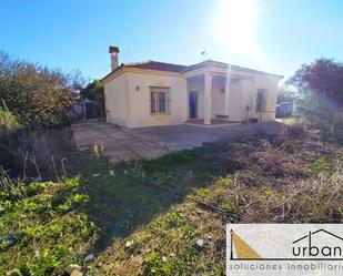 Exterior view of Country house for sale in Chipiona  with Private garden