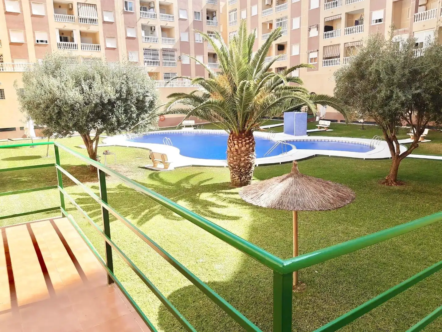 Piscina de Pis de lloguer en Orihuela amb Aire condicionat, Calefacció i Piscina