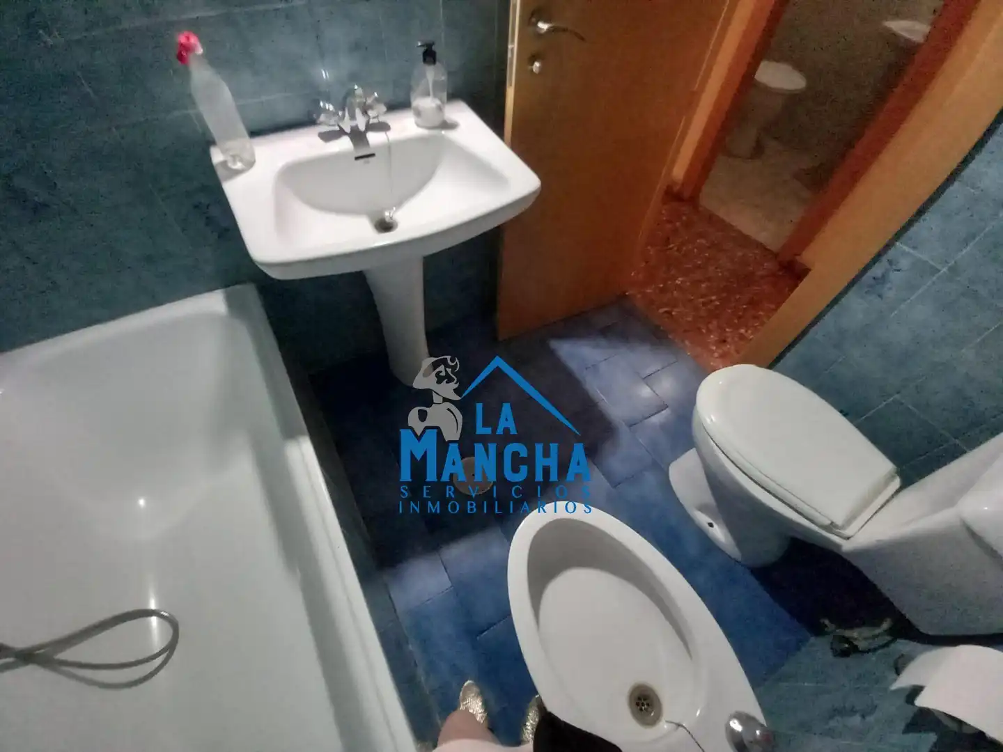 Bathroom of Flat for sale in Albacete  with Storage room and Balcony