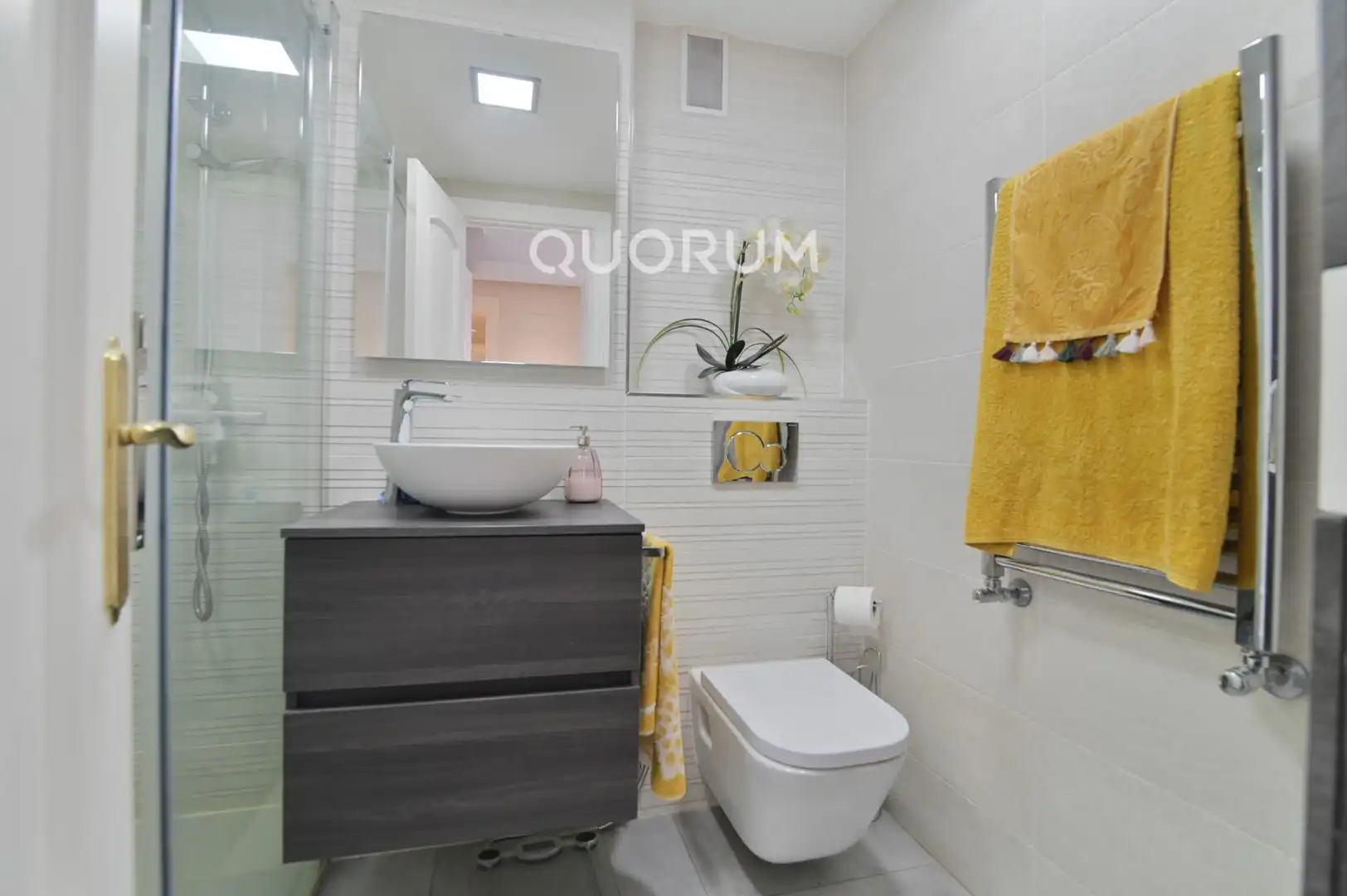 Baño de Piso en venta en Bilbao  con Calefacción, Terraza y Amueblado