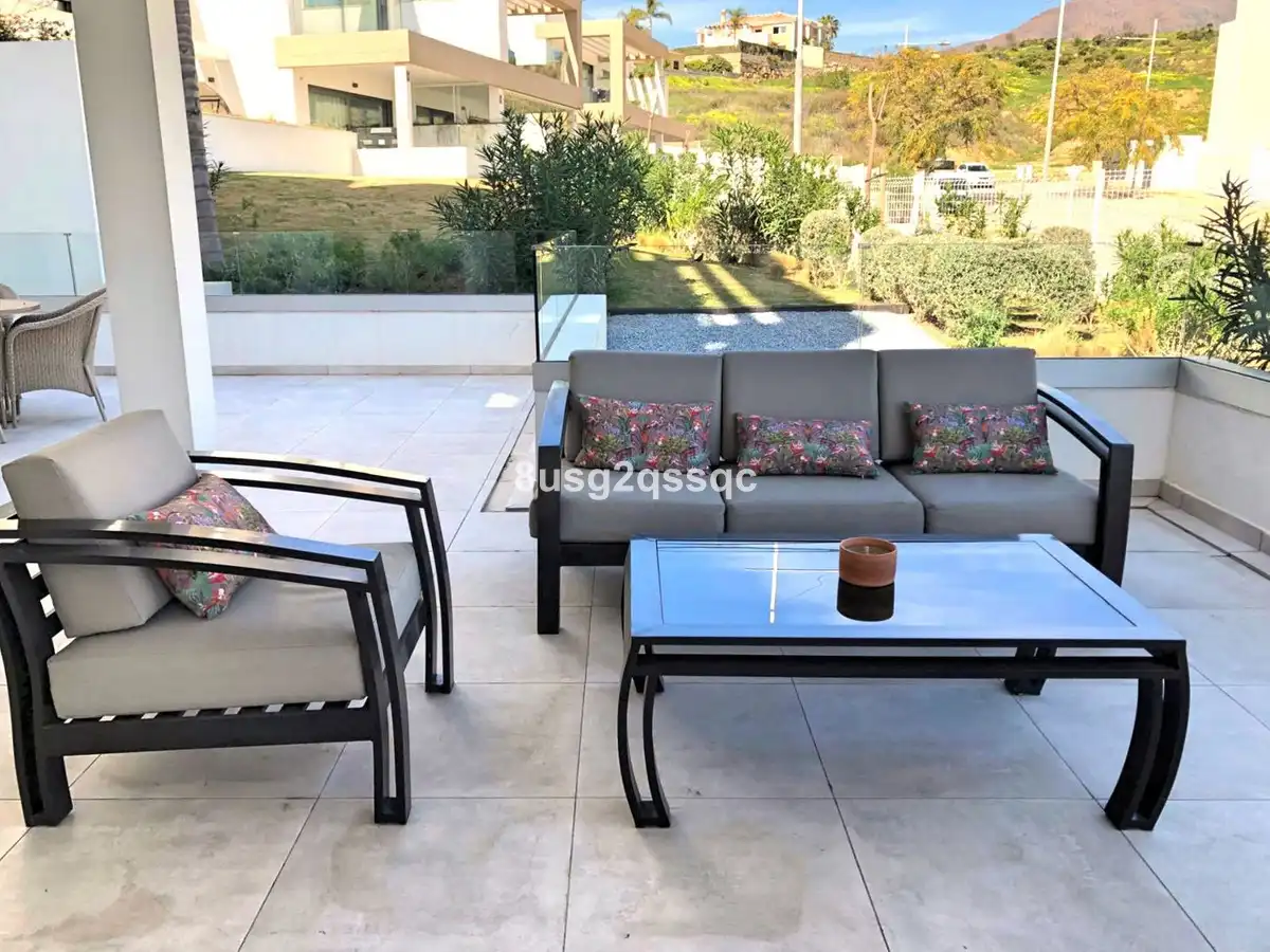 Terrassa de Apartament en venda en Estepona amb Aire condicionat, Terrassa i Moblat
