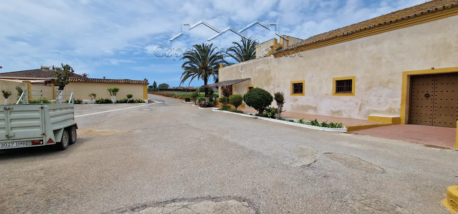 Vista exterior de Finca rústica en venda en El Puerto de Santa María amb Terrassa