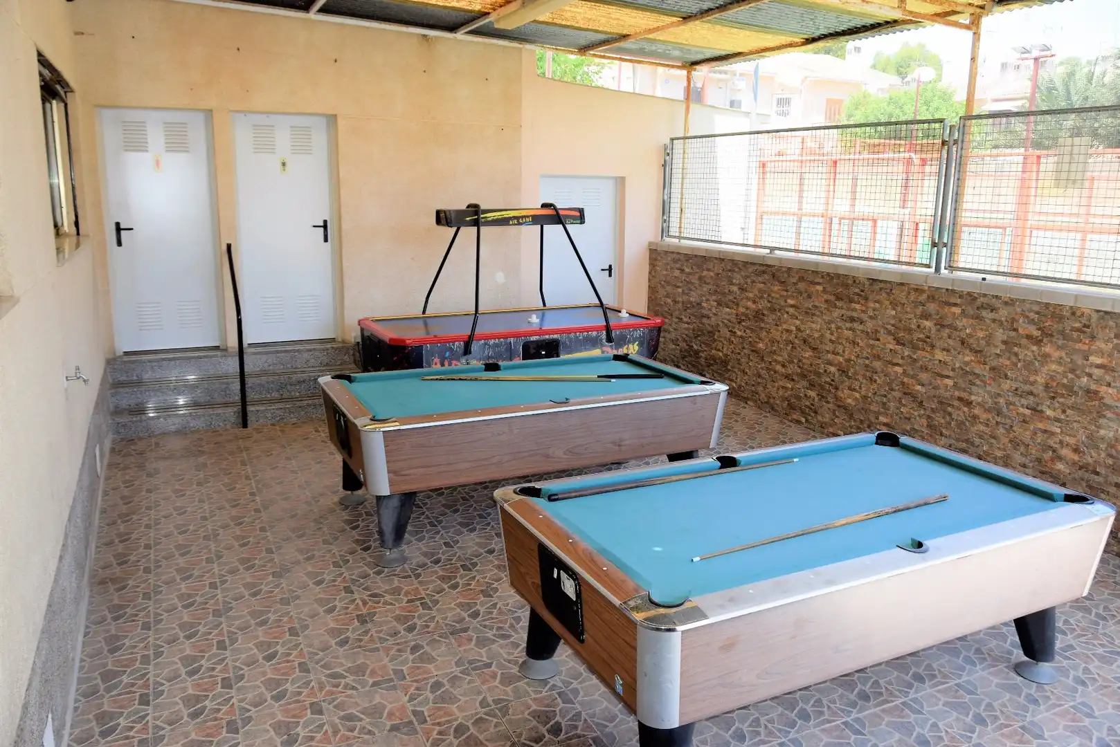 Piscina de Local en venda en Guardamar del Segura