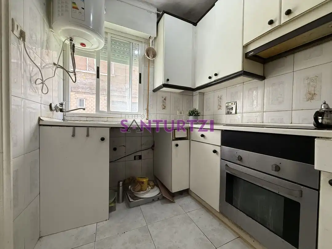 Cocina de Piso en venta en Santurtzi  con Amueblado