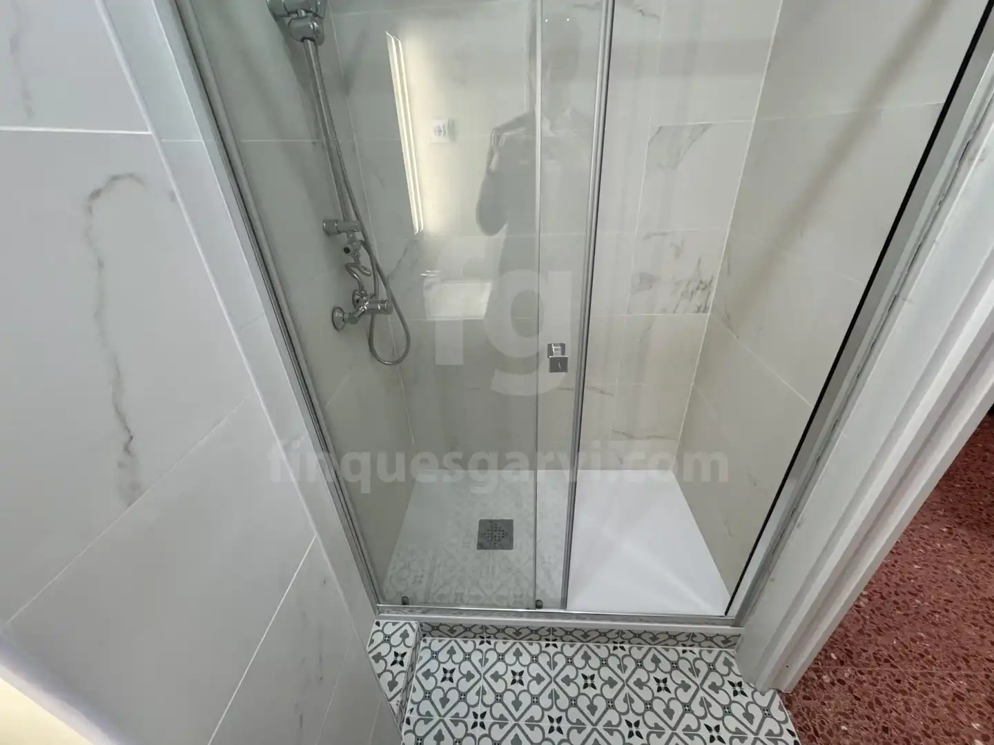 Badezimmer von Wohnung zur Miete in Barcelona mit Klimaanlage und Möbliert