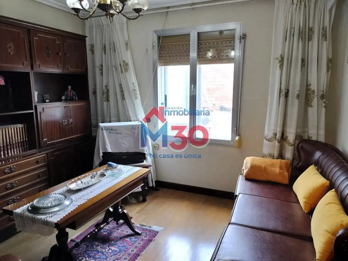 Habitación de Casa o chalet en venta en Miranda de Ebro con Calefacción