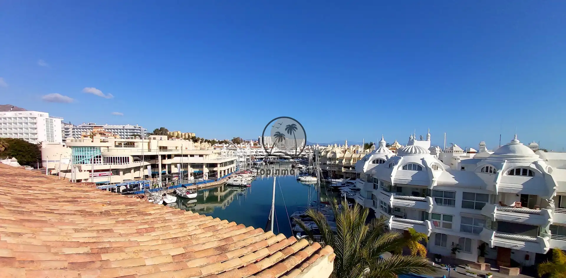 Vista exterior de Dúplex de lloguer en Benalmádena amb Aire condicionat, Calefacció i Terrassa