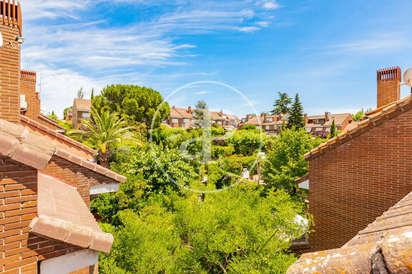Vista exterior de Casa adosada de alquiler en Las Rozas de Madrid con Aire acondicionado, Calefacción y Jardín privado