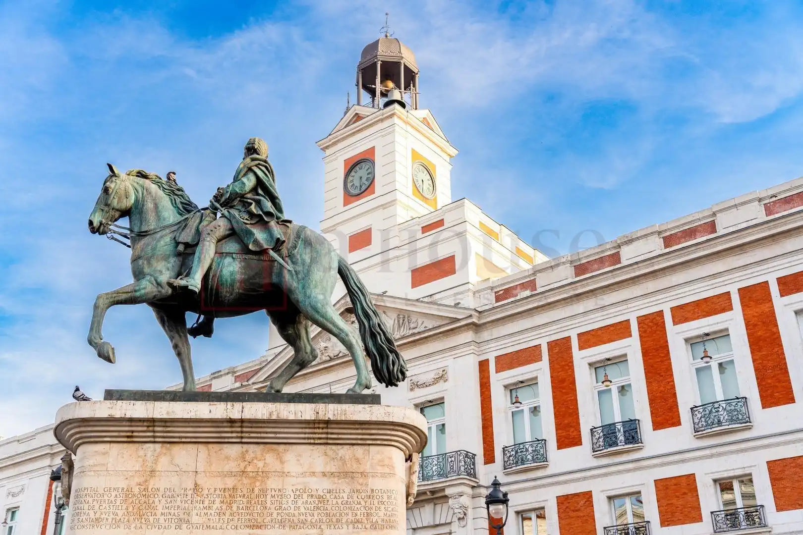 Vista exterior de Planta baja en venta en Madrid con Calefacción y Amueblado