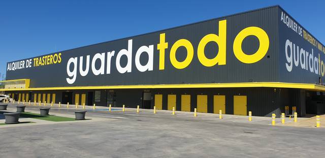 Trastero en Alquiler en Avenida de Logroño, 1014 en Venta del Olivar