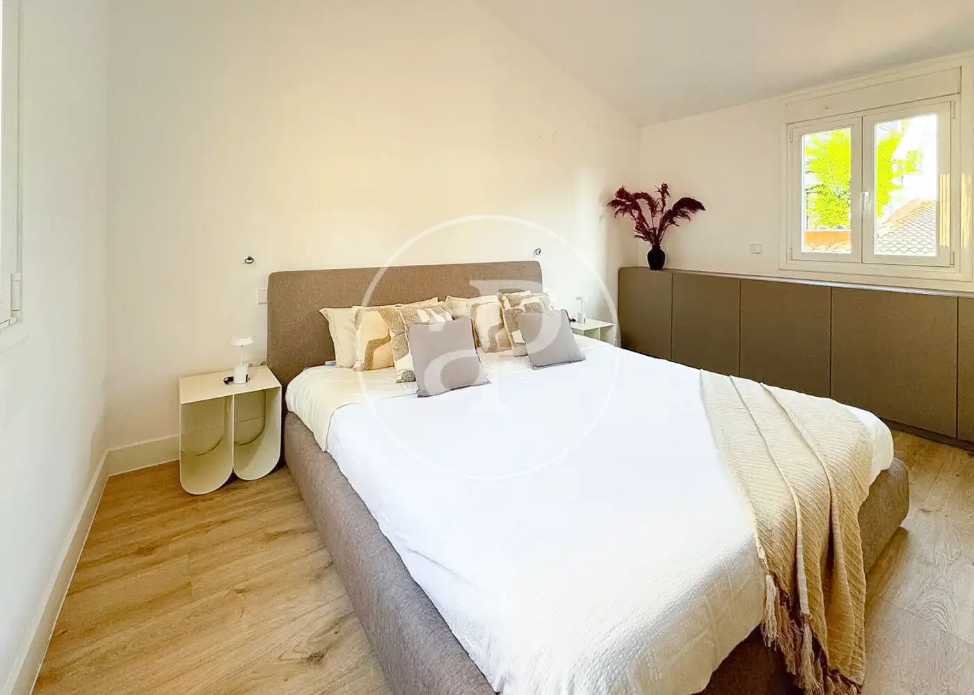 Bedroom of Flat for sale in Madrid  with Air Conditioner, Heating and Terrace