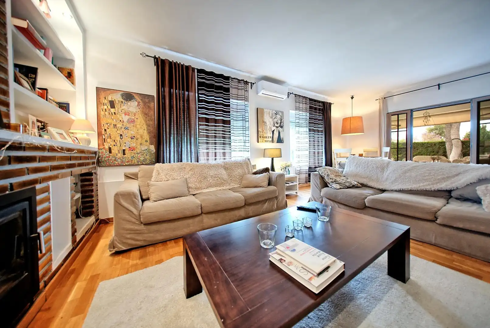 Sala de estar de Casa o chalet en venta en Paterna con Aire acondicionado, Calefacción y Jardín privado