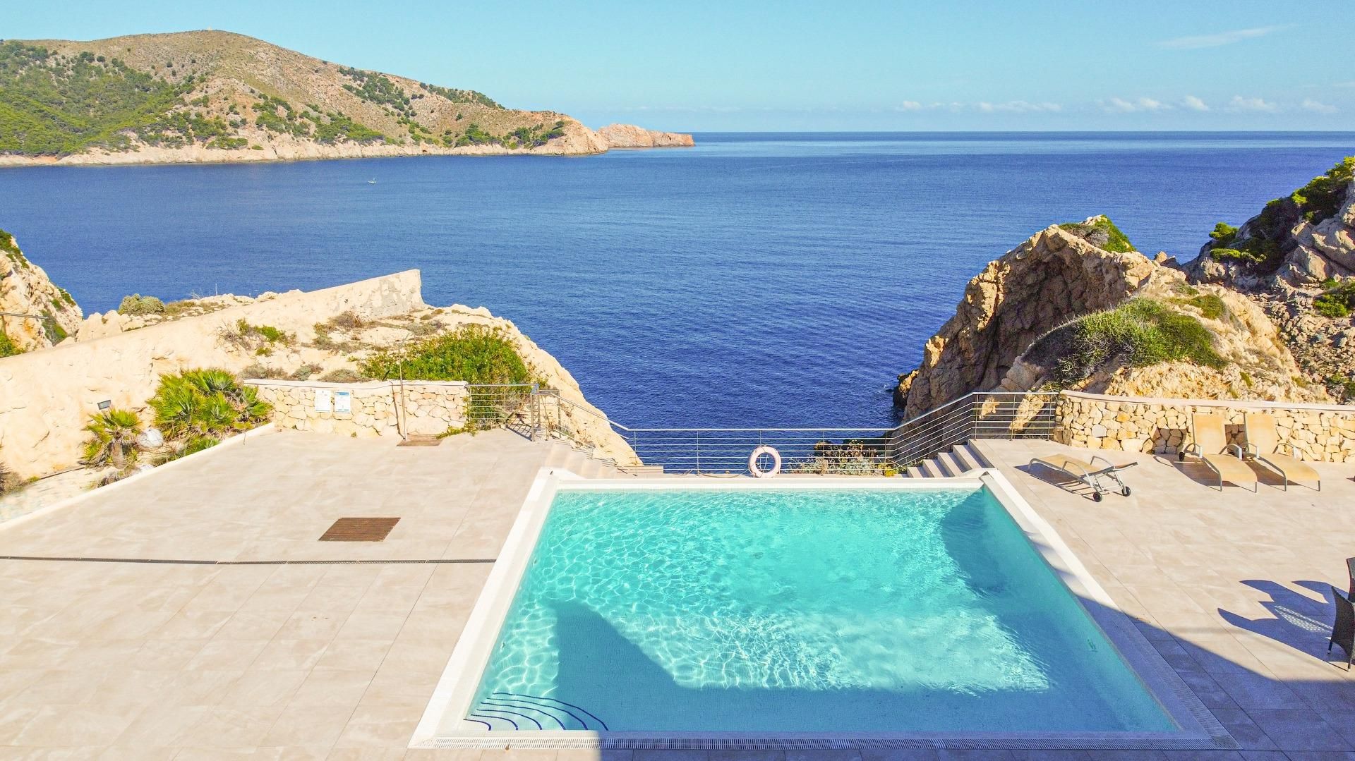 Piscina de Casa adosada en venta en Capdepera con Aire acondicionado, Jardín privado y Terraza