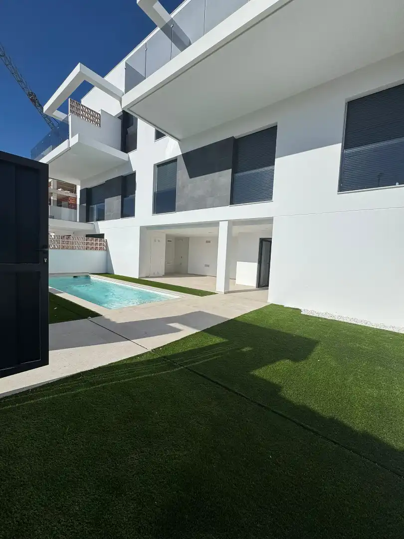 Piscina de Apartamento en venta en Oliva con Aire acondicionado, Calefacción y Terraza