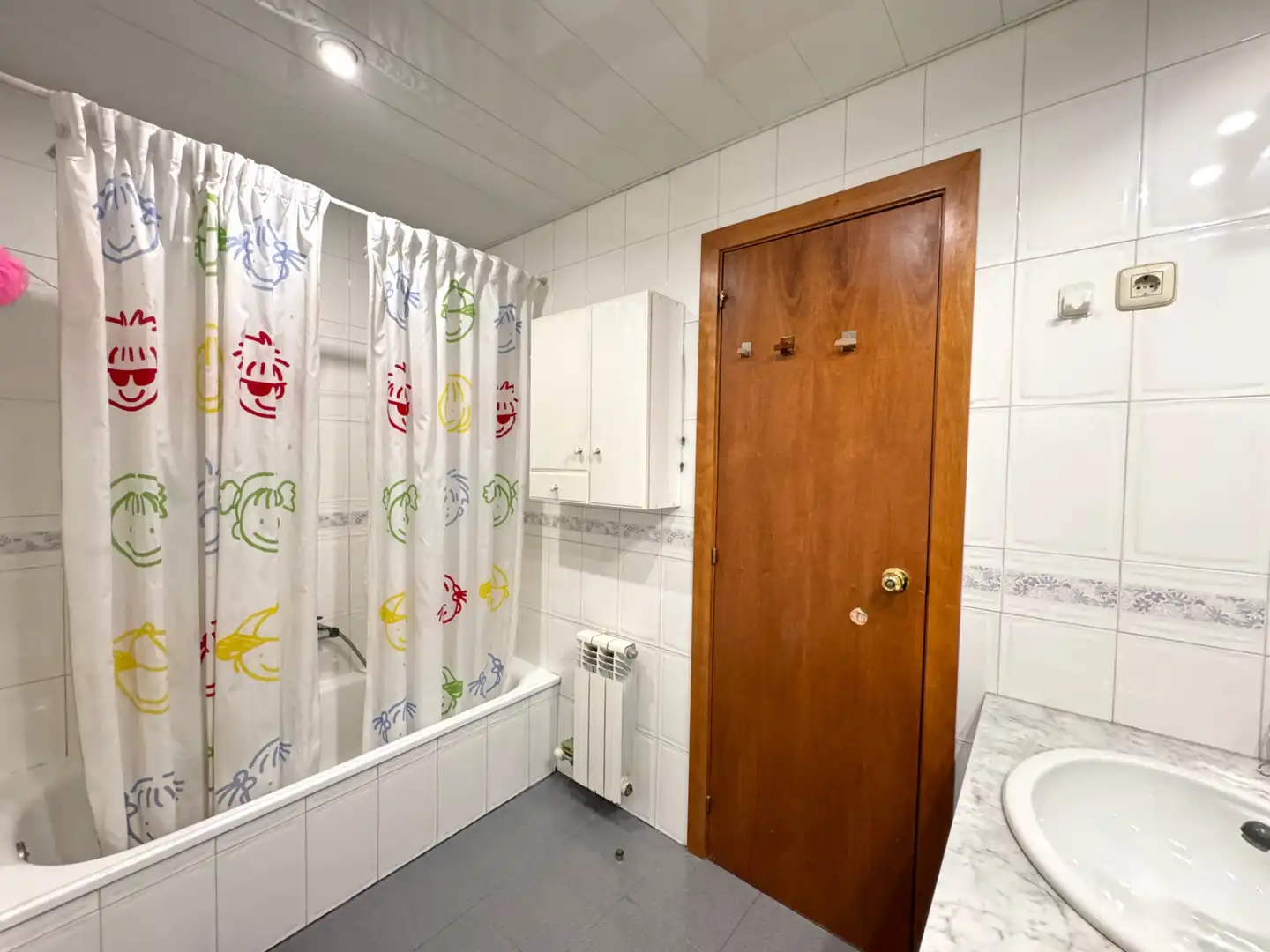 Baño de Piso en venta en Terrassa con Aire acondicionado, Calefacción y Amueblado