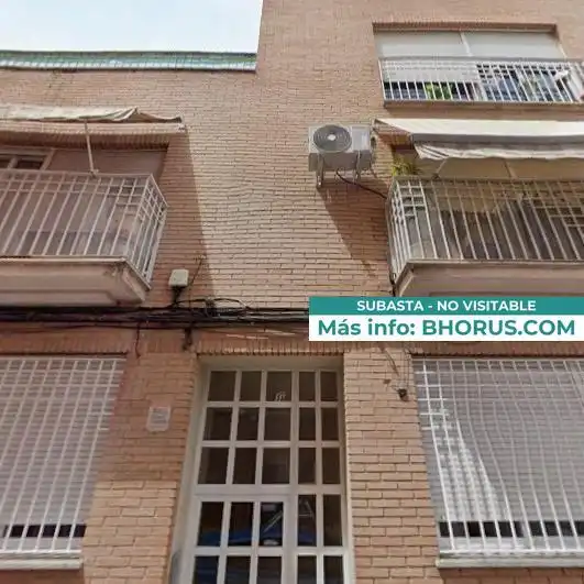 Vista exterior de Piso en venta en Torrent