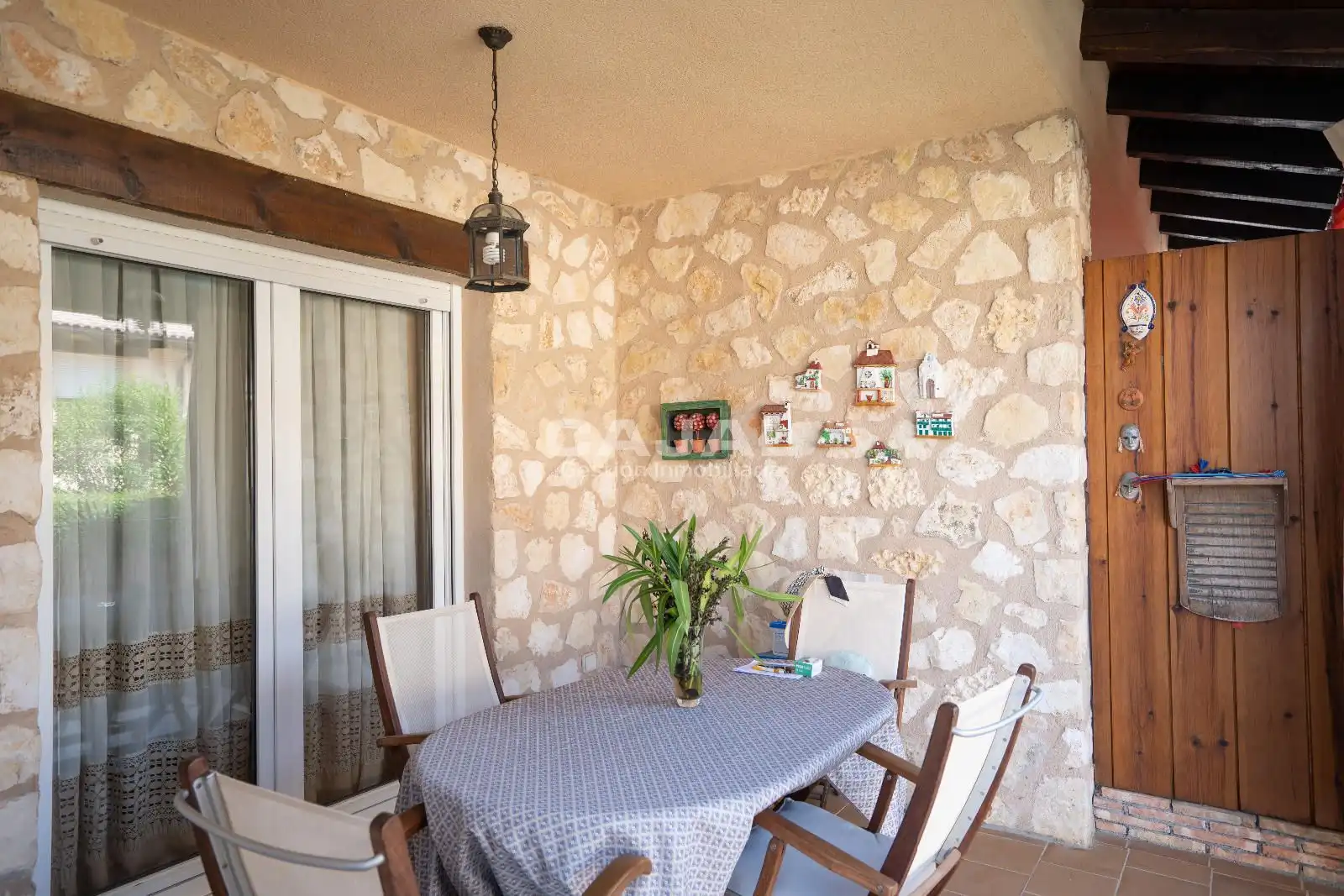Jardín de Casa adosada en venta en Riaza con Calefacción y Jardín privado