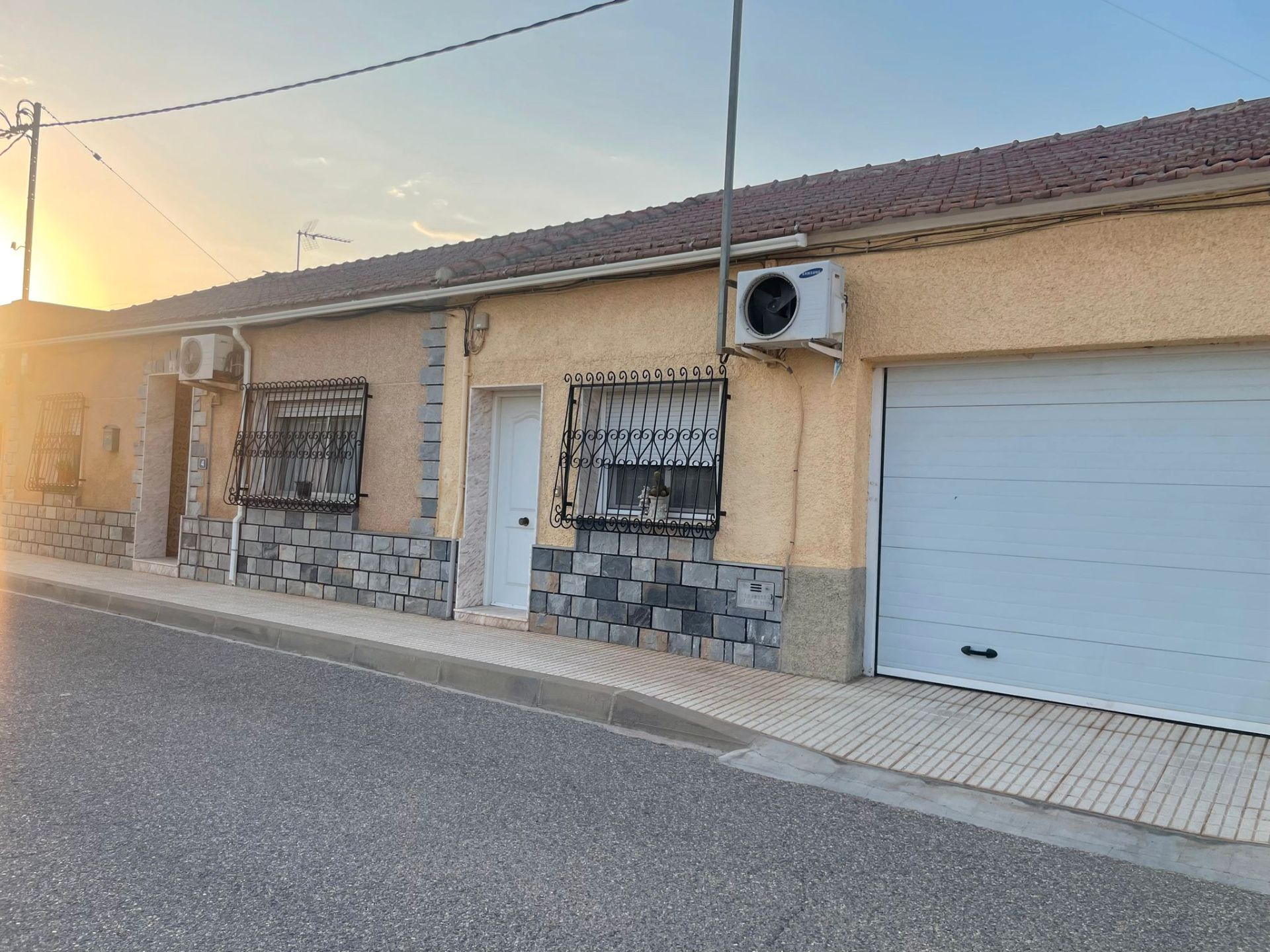 Vista exterior de Casa o xalet en venda en Fuente Álamo de Murcia amb Jardí privat, Moblat i Forn