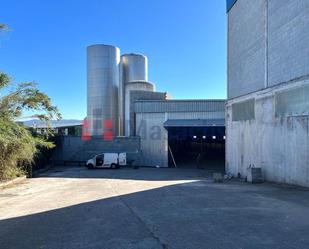 Vista exterior de Nau industrial en venda en Rubí