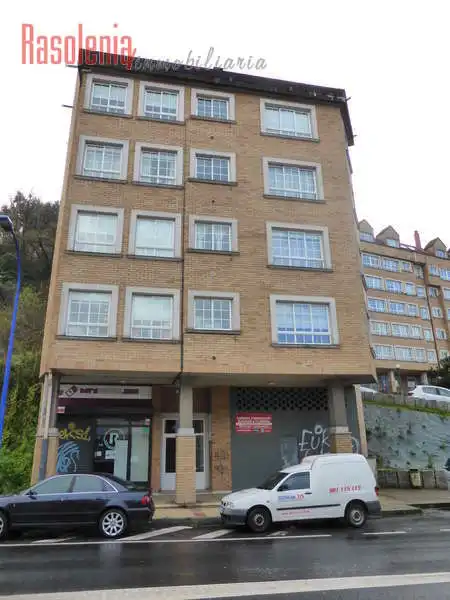 Business premises for sale in Miguel González Garcés 57, imagen 2