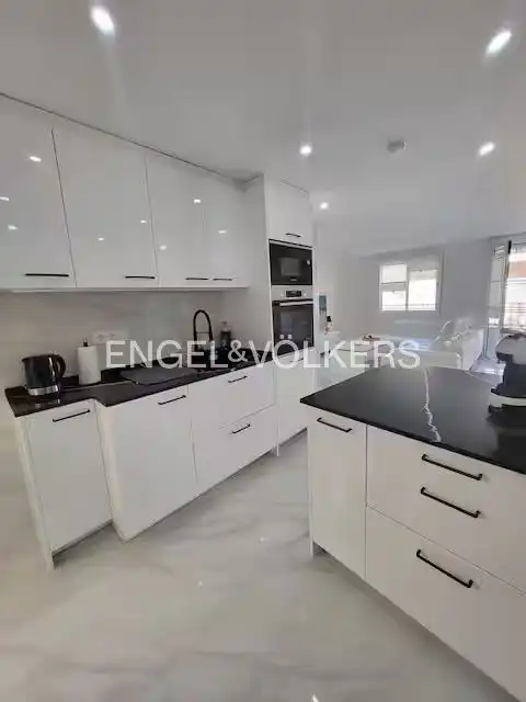 Küche von Wohnung zur Miete in Torrevieja mit Heizung