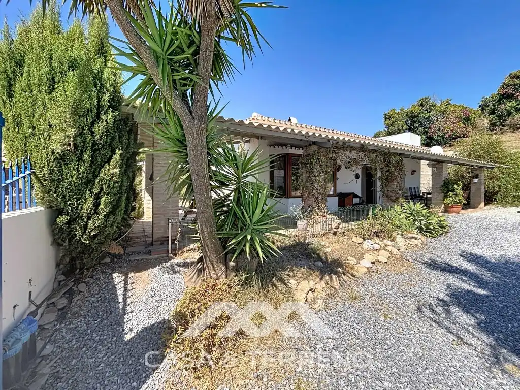 Detached house with garden for sale in Arroyo Arroyo Del Buho (Almayate)