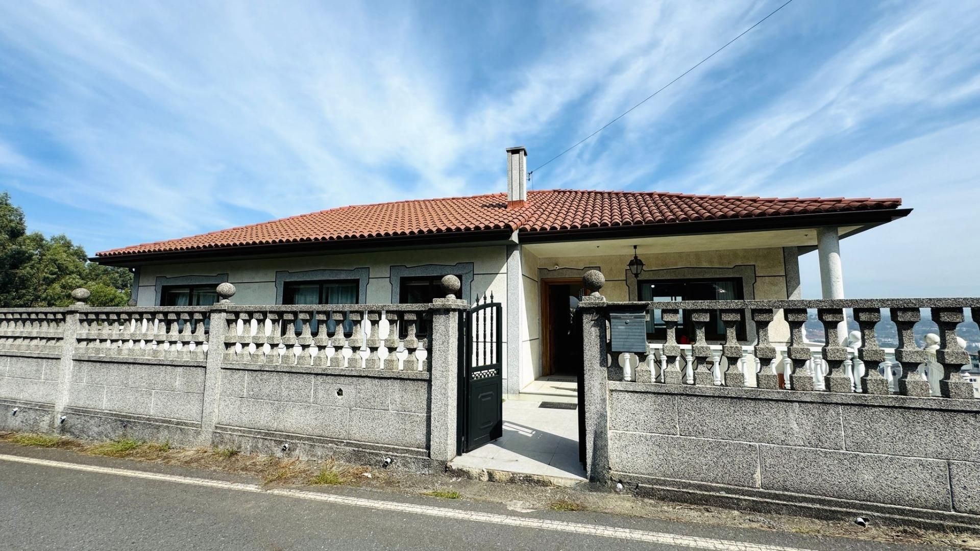 Casa o chalet en venta en Calle de Álvaro Cunqueiro, 2, Portádego - Vilaboa Norte