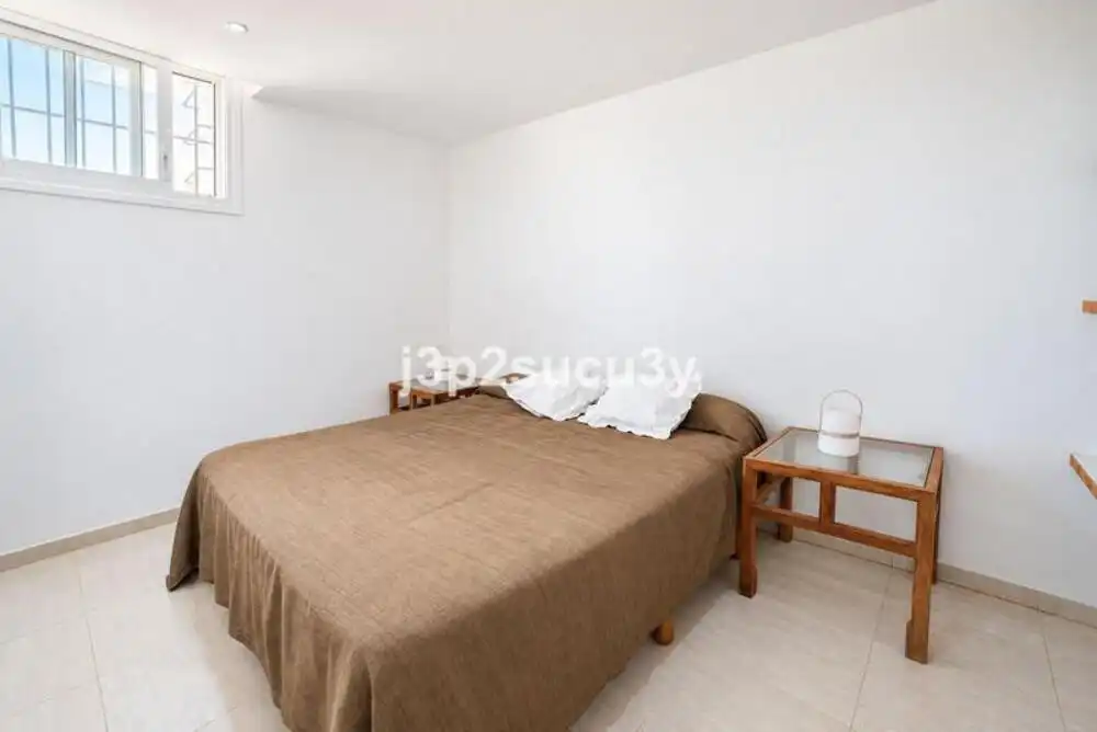 Dormitori de Casa o xalet de lloguer en Marbella amb Aire condicionat, Jardí privat i Terrassa