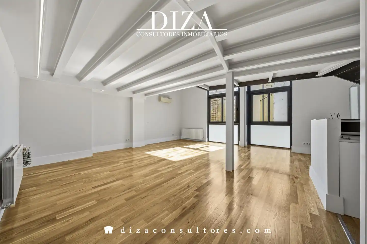 Exterior view of Flat for rent in Madrid  with Air Conditioner and Heating