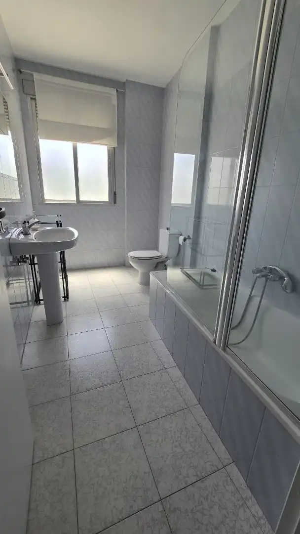 Badezimmer von Wohnung zur Miete in Úbeda mit Heizung, Möbliert und Ofen
