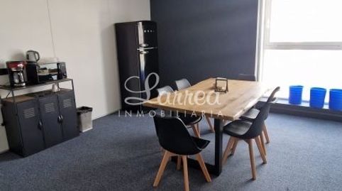 Foto 5 von Fabrikhallen zur Miete in Amorebieta-Etxano, Bizkaia