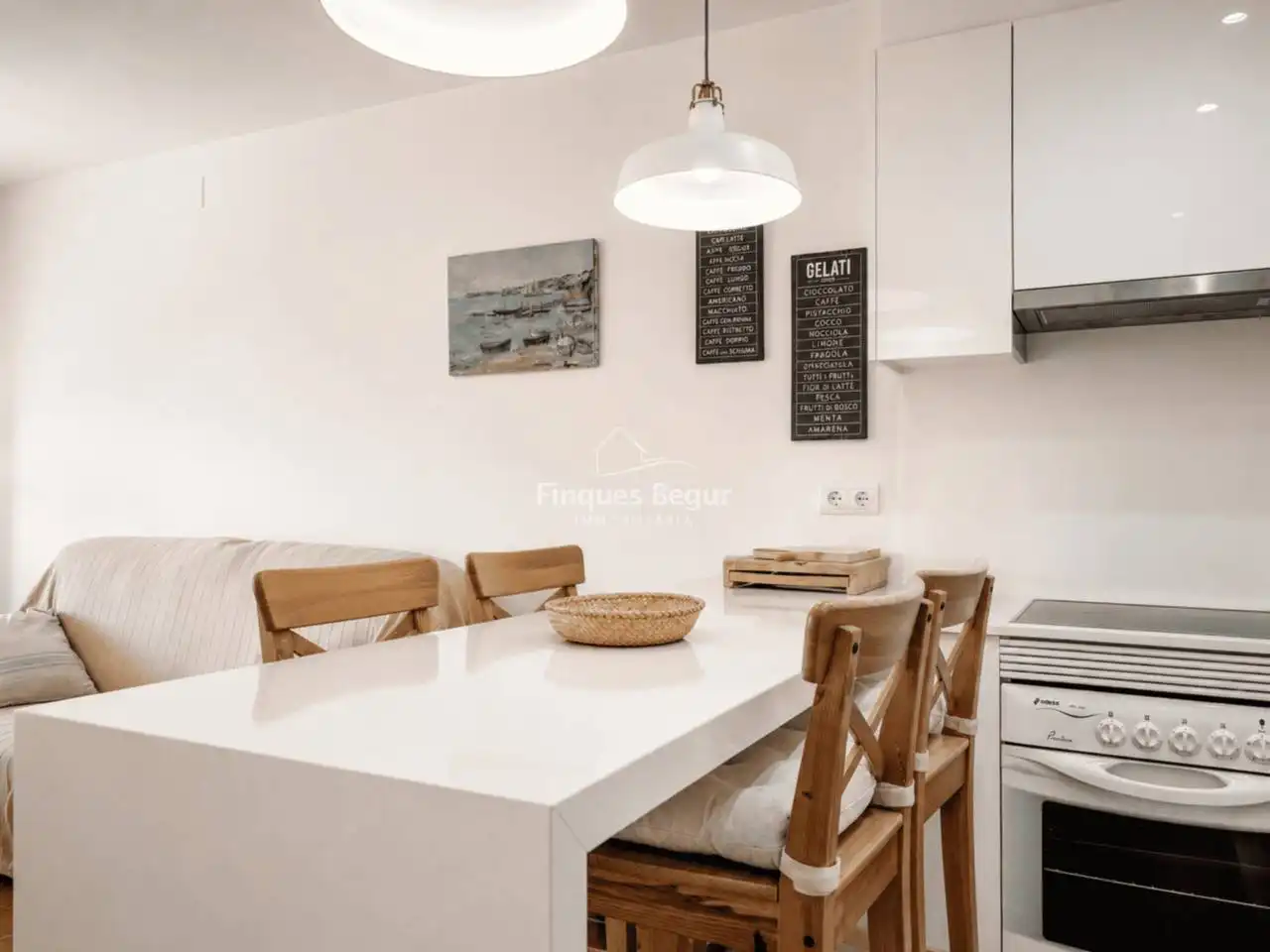 Comedor de Apartamento en venta en Begur con Terraza, Amueblado y Balcón