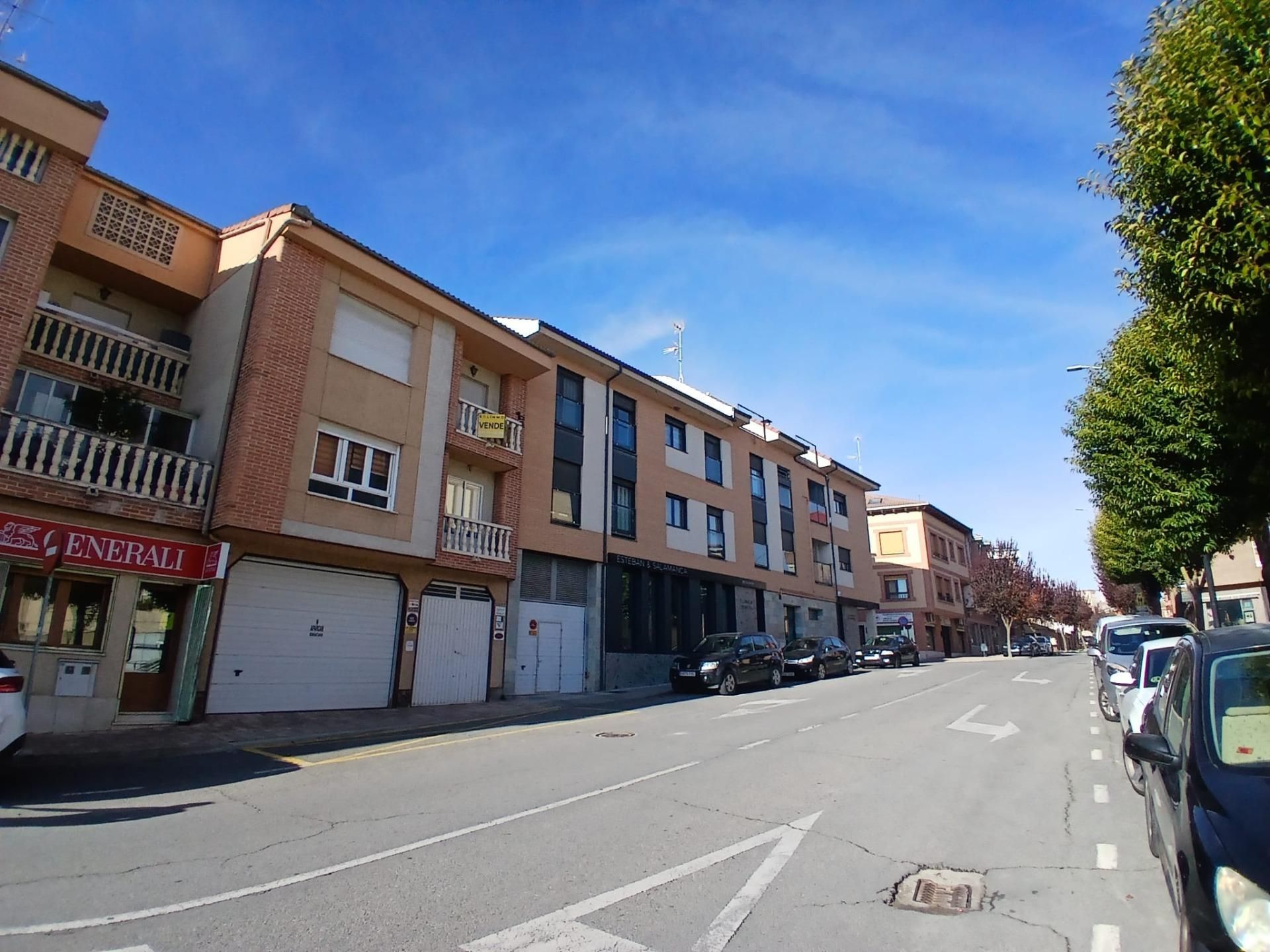 Vista exterior de Pis en venda en Cuéllar amb Calefacció, Terrassa i Traster