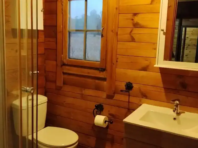 Badezimmer von Country house zur Miete in Mairena del Alcor mit Schwimmbad