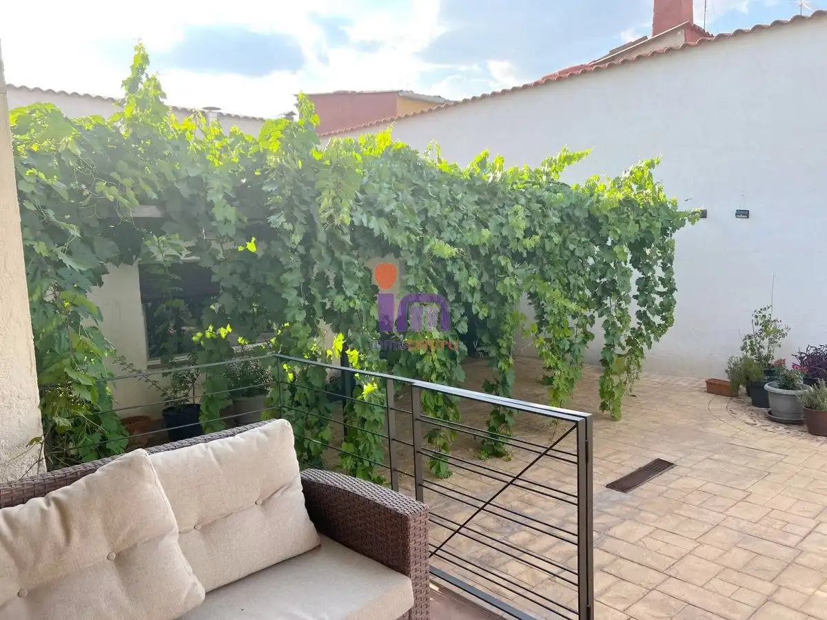 Terraza de Casa o chalet en venta en Valdepeñas con Aire acondicionado, Calefacción y Jardín privado