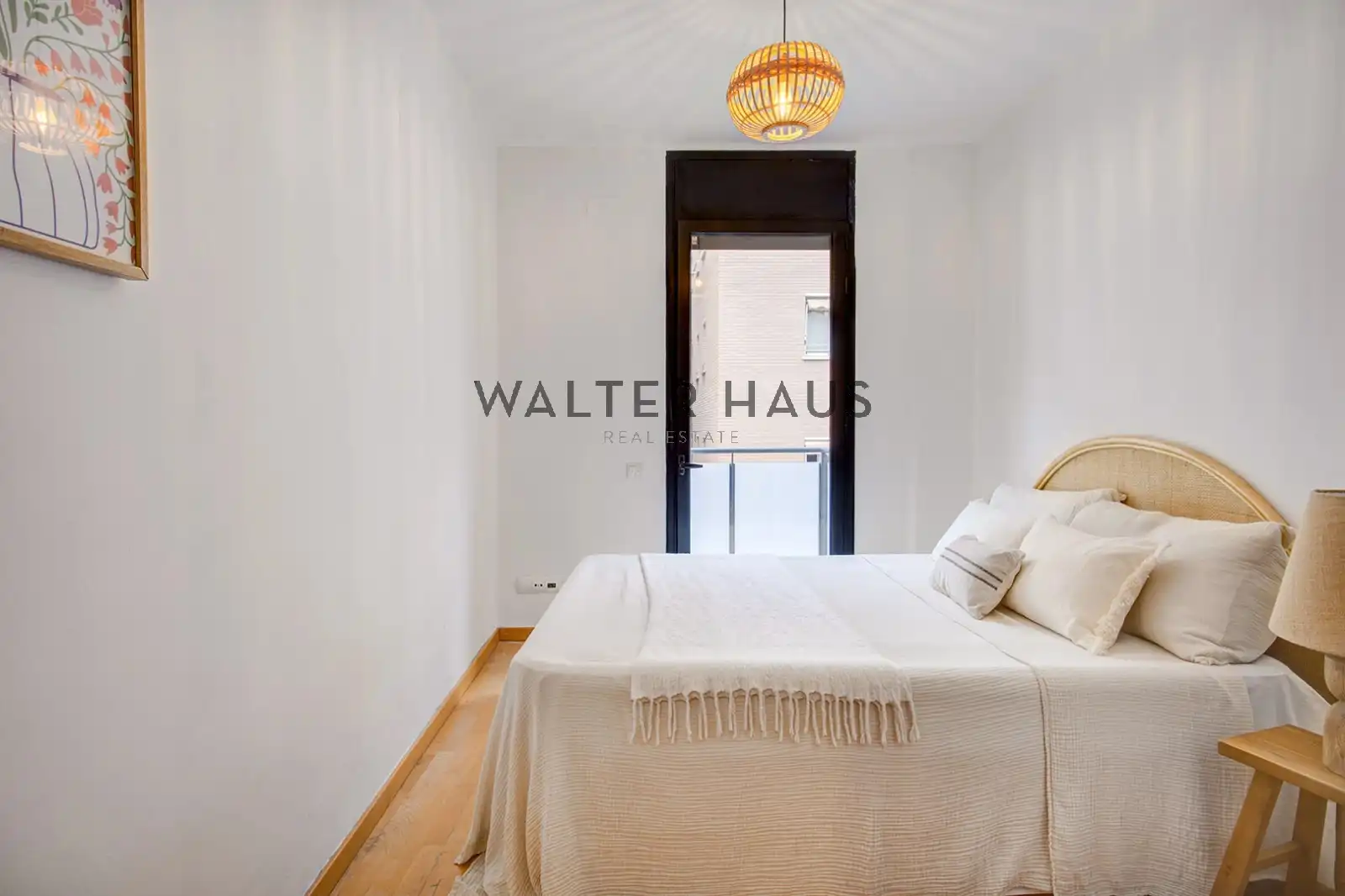 Bedroom of Houses for sale in Barcelona  with Air Conditioner, Heating and Terrace