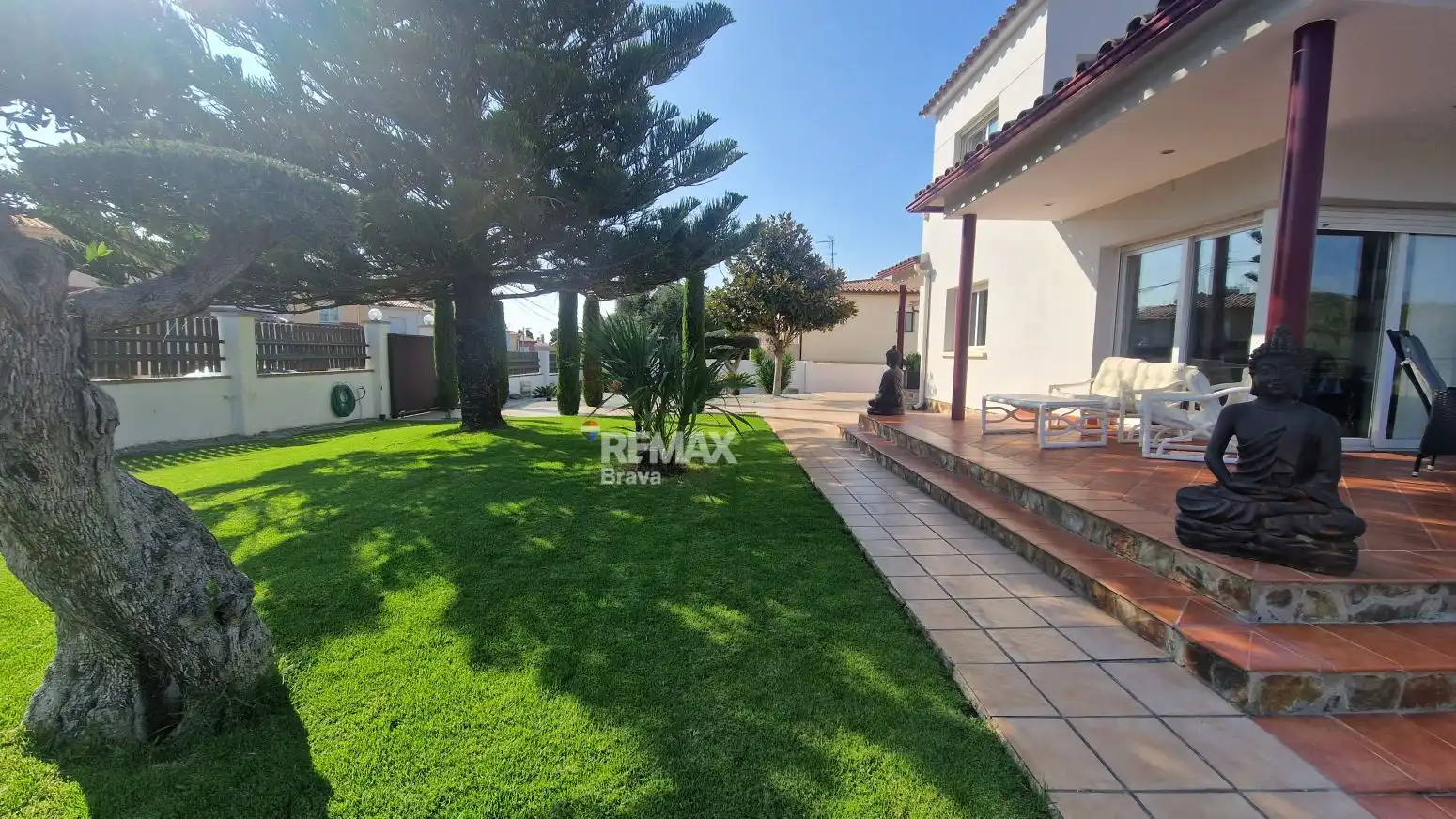 Exterior view of Houses for sale in Roses  with Air Conditioner, Private garden and Parquet flooring
