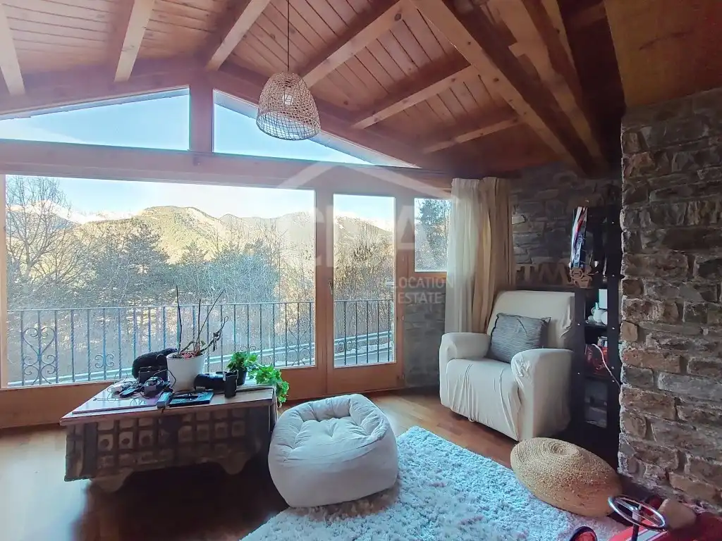 Sala de estar de Casa adosada en venta en Ordino con Trastero