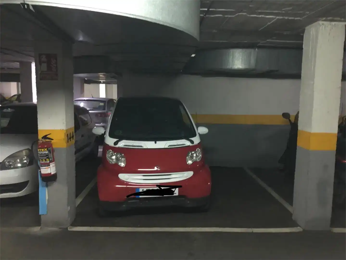 Garage for rent in Calle de Puentelarra, Santa Eugenia