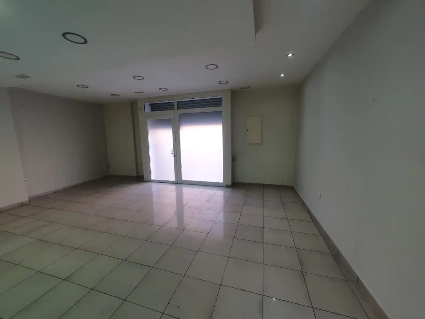 Local comercial de lloguer a N/A, imagen 3