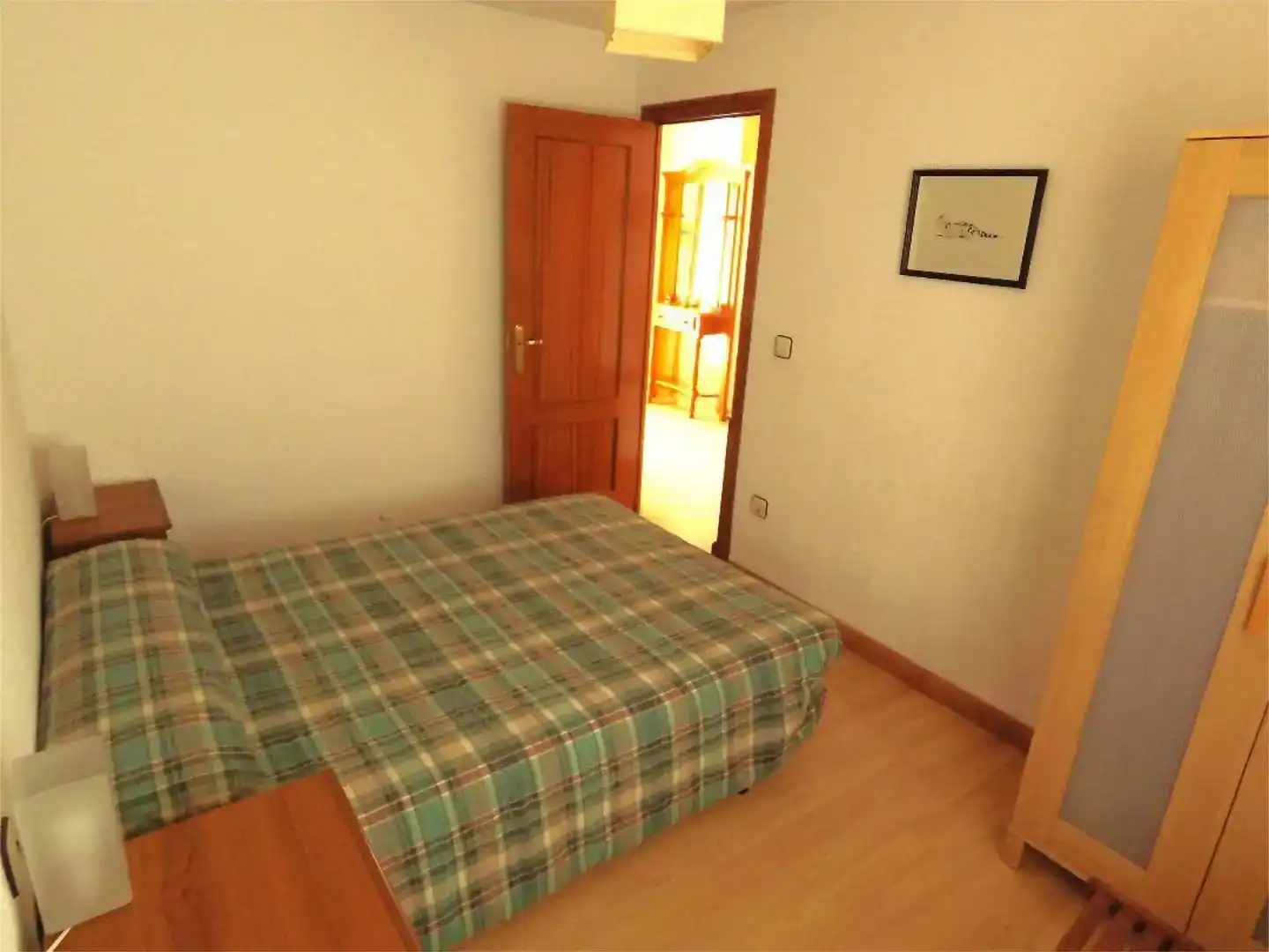 Habitación de Piso en venta en Aliaga con Parquet, Amueblado y Balcón