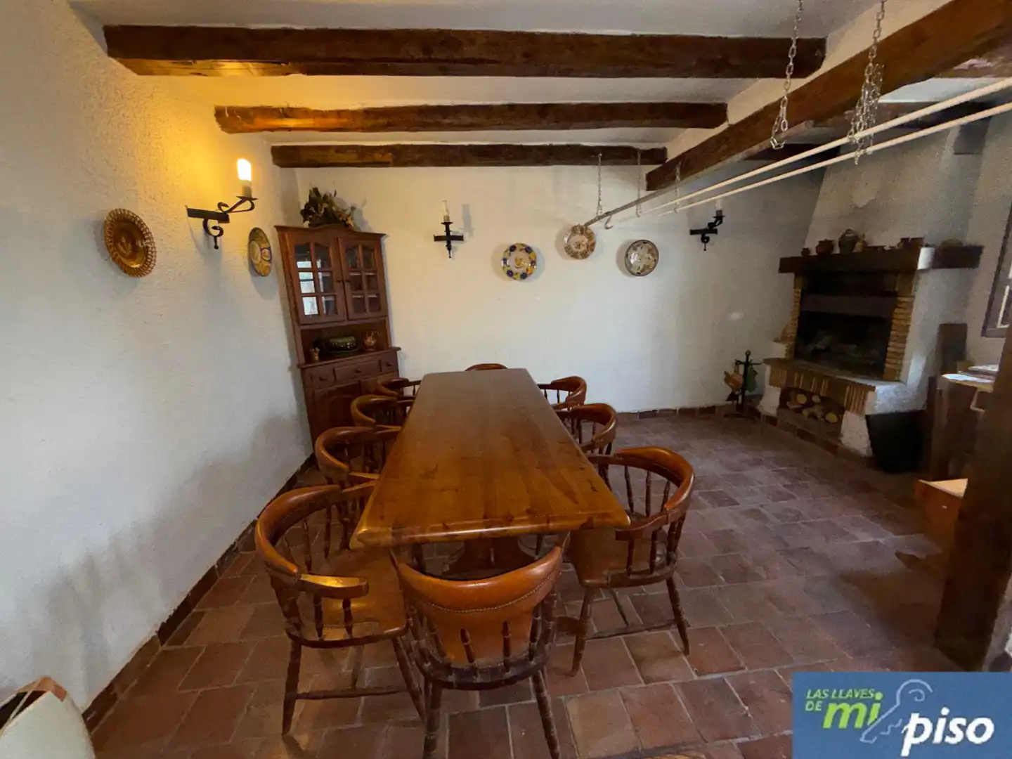 Menjador de Casa o xalet en venda en Santovenia de Pisuerga amb Calefacció, Jardí privat i Parquet